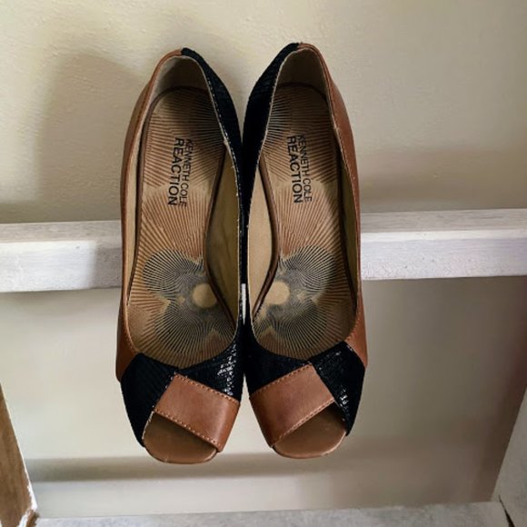 Kenneth Cole Reaction peep toe pumps 6M - Picture 1 of 10